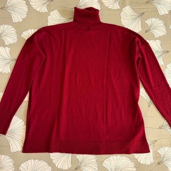 J. Crew Merino Wool Turtleneck Sweater with Side Slits Cherry Red XS - Picture 4 of 8